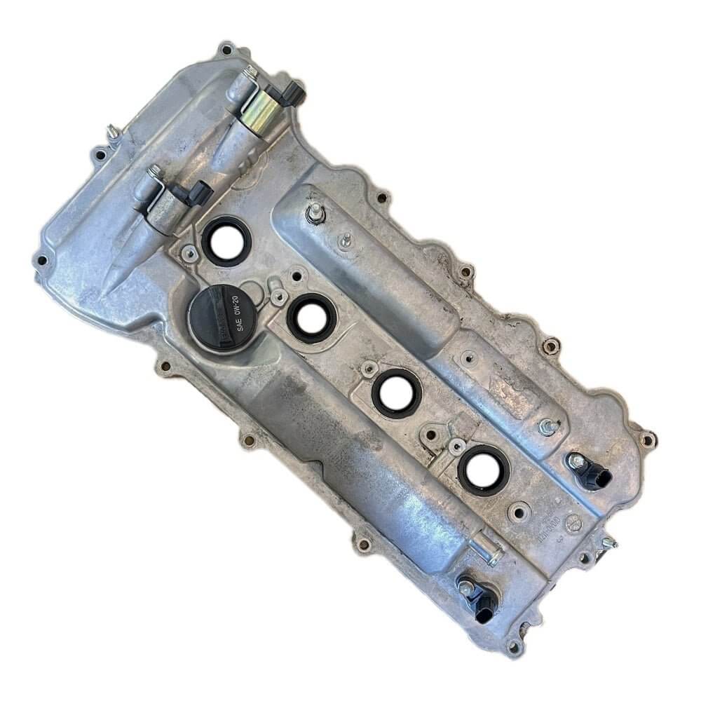 2010 - 2017 Toyota Camry 2.5L Engine Valve Cover 11211-0V010 OEM used part.