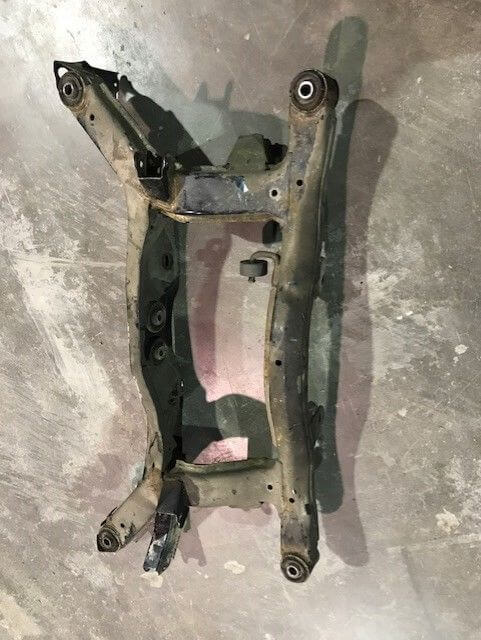 Used OEM 2005-2006 Hyundai Tucson Rear Subframe Crossmember Cradle OEM