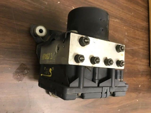 Used OEM 2004-2006 Dodge Sprinter 3500 ABS Pump Actuator Assembly OEM