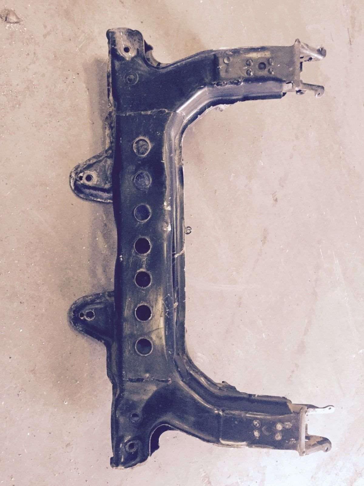 Used OEM 2003-2005 Chevrolet Cavalier Pontiac Sunfire Front Subframe Engine Cradle OEM