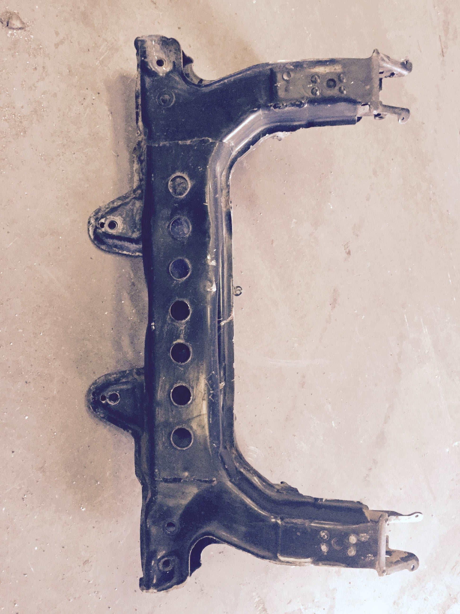 Used OEM 2003-2005 Pontiac Sunfire Chevrolet Cavalier Front Subframe Engine Cradle OEM