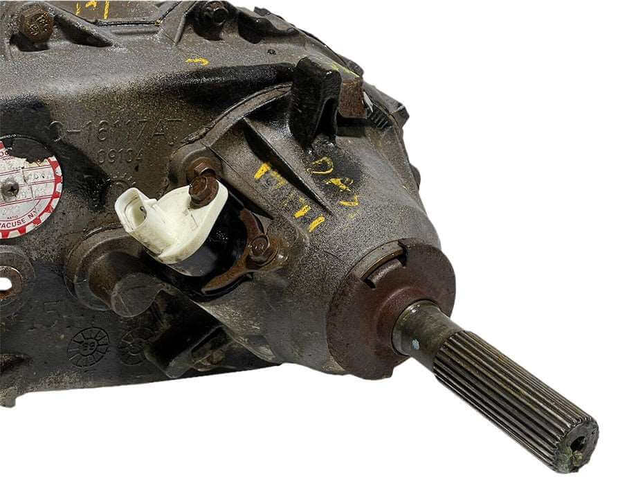 Used OEM 1997-2002 Jeep Wrangler Cherokee Transfer Case 2.5L Manual 4 Cylinder OEM