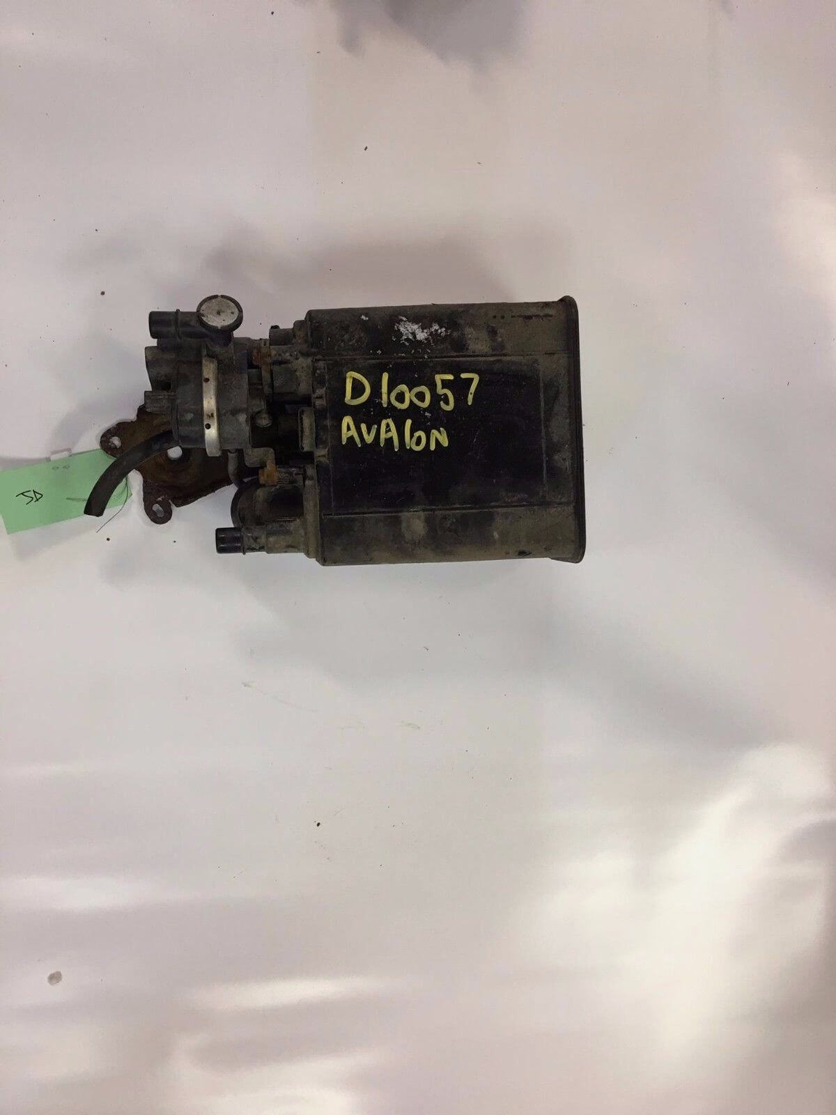 Used OEM 2005-2012 Toyota Avalon 2007-2008 Solara EVAP Vapor Emissions Canister OEM