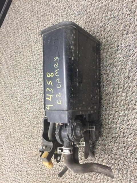Used OEM 2000-2001 Toyota Avalon Solara Fuel Vapor EVAP Canister 6-Cylinder OEM