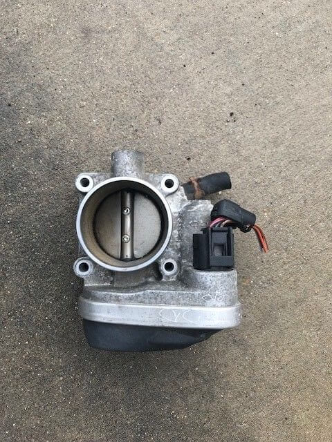 Used OEM 2002-2008 Mini Cooper Fuel Injection Throttle Body Assembly OEM