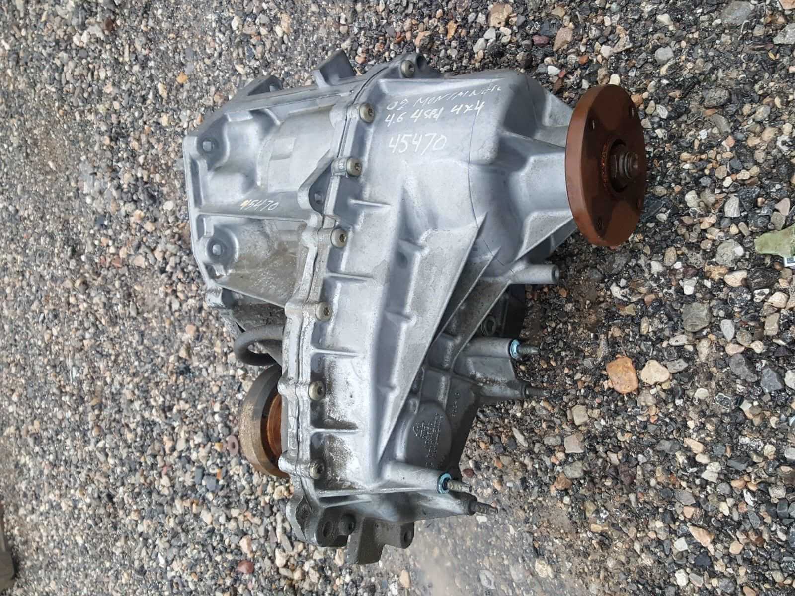 Used OEM 2002-2005 Ford Explorer Mercury Mountaineer Front Transfer Case Assembly OEM