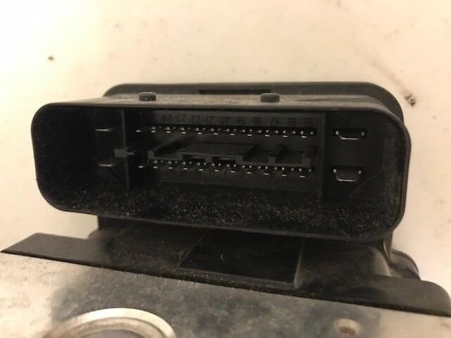 Used OEM 2003-2004 Toyota Sequoia Anti-Lock Brake Pump ABS Actuator OEM