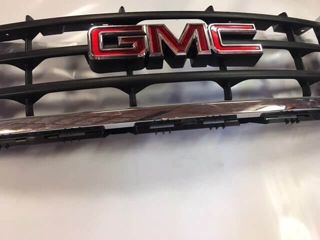 Used OEM 2007-2013 GMC Sierra 1500 Upper Front Grille Chrome OEM