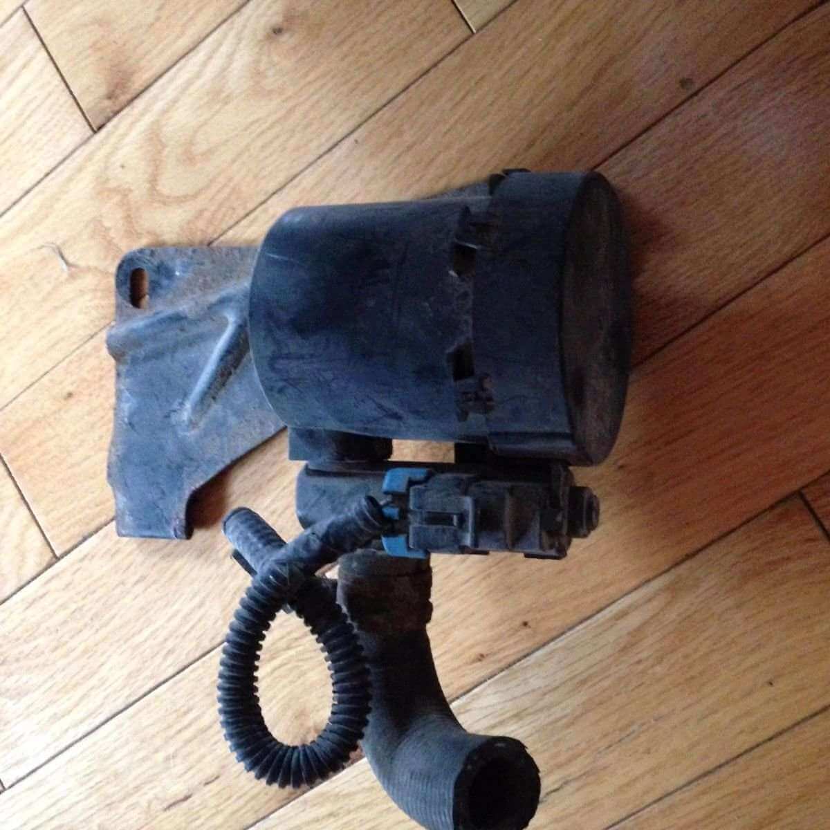 Used OEM 2001-2003 Chevrolet Malibu Vapor Canister Purge Valve OEM
