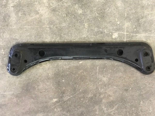 Used OEM 2001-2004 Ford Escape Mazda Tribute Engine Cradle Sub Frame OEM