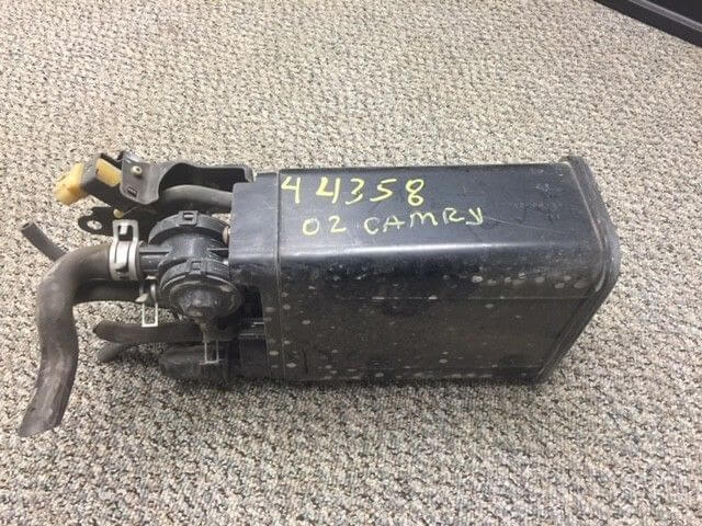 Used OEM 2000-2001 Toyota Avalon Solara Fuel Vapor EVAP Canister 6-Cylinder OEM