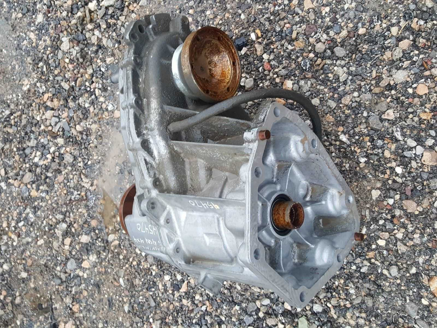 Used OEM 2002-2005 Ford Explorer Mercury Mountaineer Transfer Case Front Assembly OEM