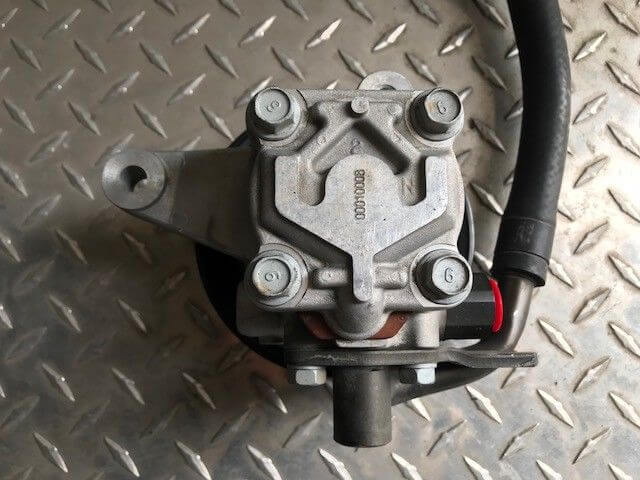 Used OEM 2006-2010 Kia Optima Rondo Power Steering Pump with Pulley 2.4L OEM