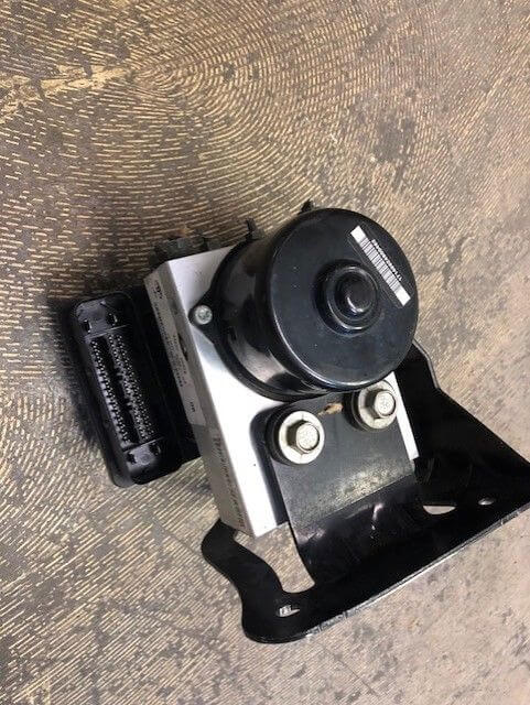 Used OEM 2003-2004 Toyota Sequoia Anti-Lock Brake Pump ABS Actuator OEM