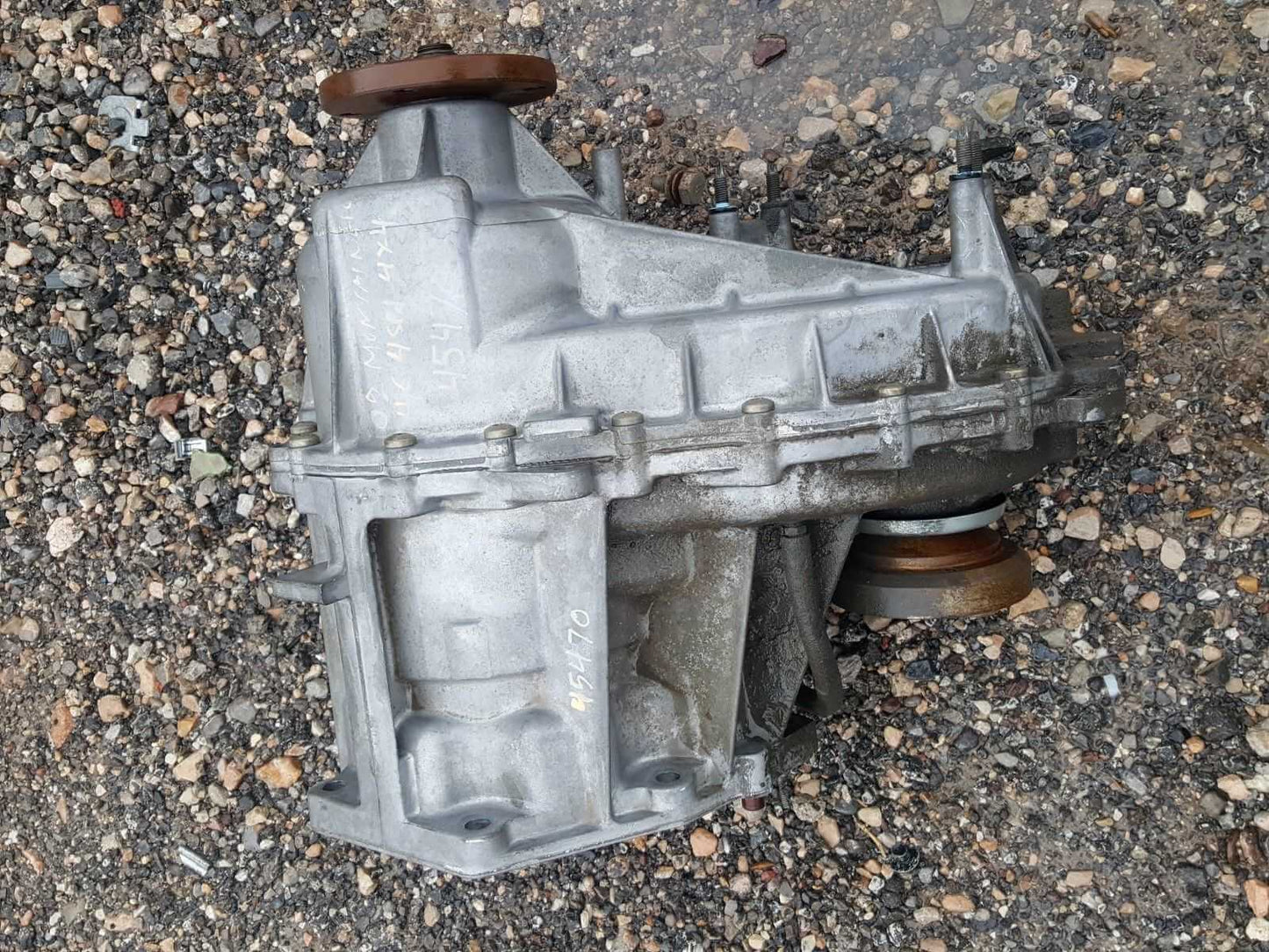 Used OEM 2002-2005 Ford Explorer Mercury Mountaineer Front Transfer Case Assembly OEM