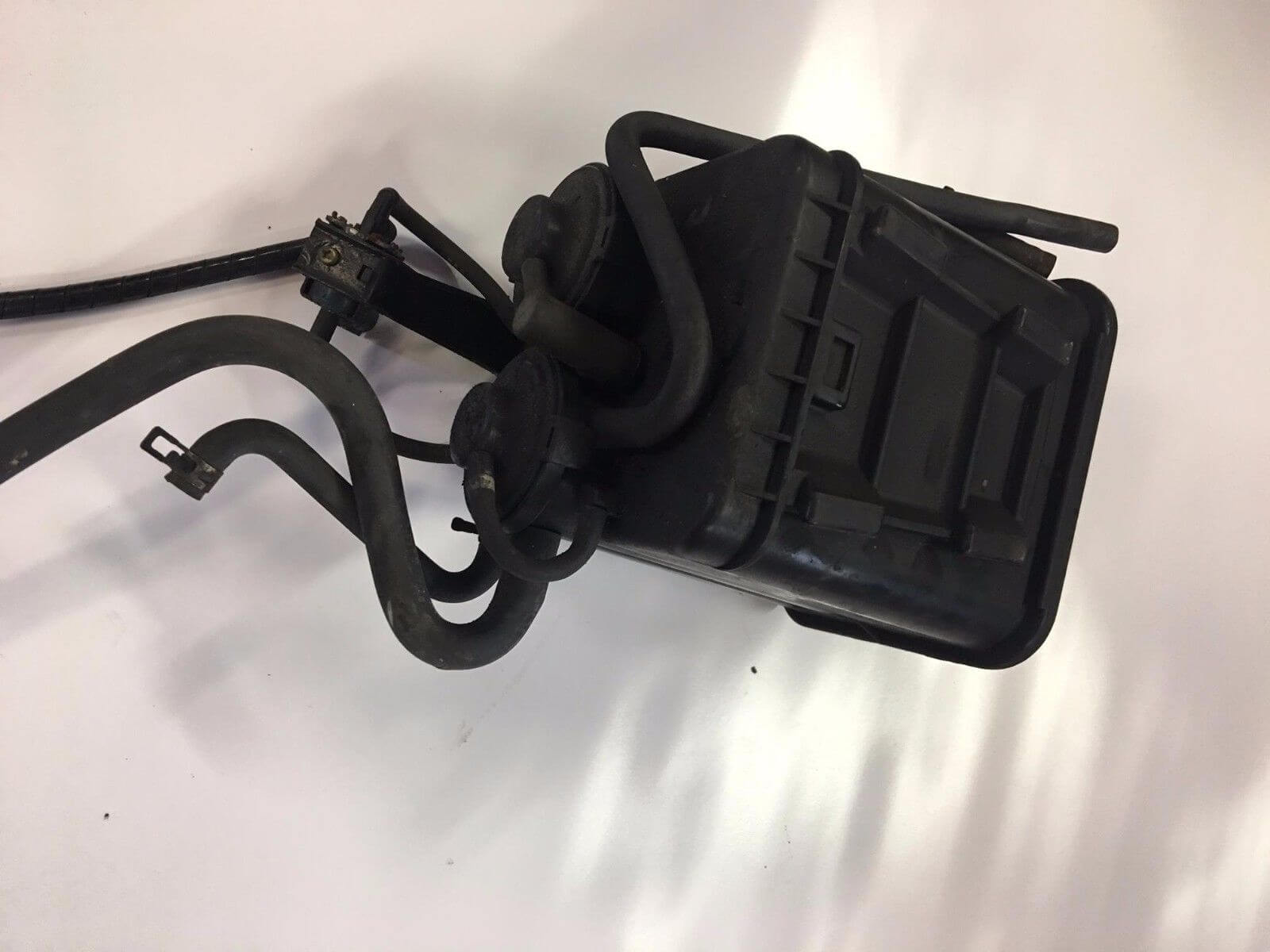Used OEM 1996-2000 Toyota RAV4 EVAP Charcoal Vapor Canister OEM