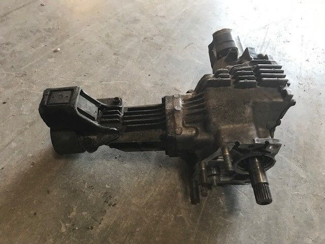 Used OEM 2003-2006 Toyota Matrix Pontiac Vibe All Wheel Drive Transfer Case Assembly OEM