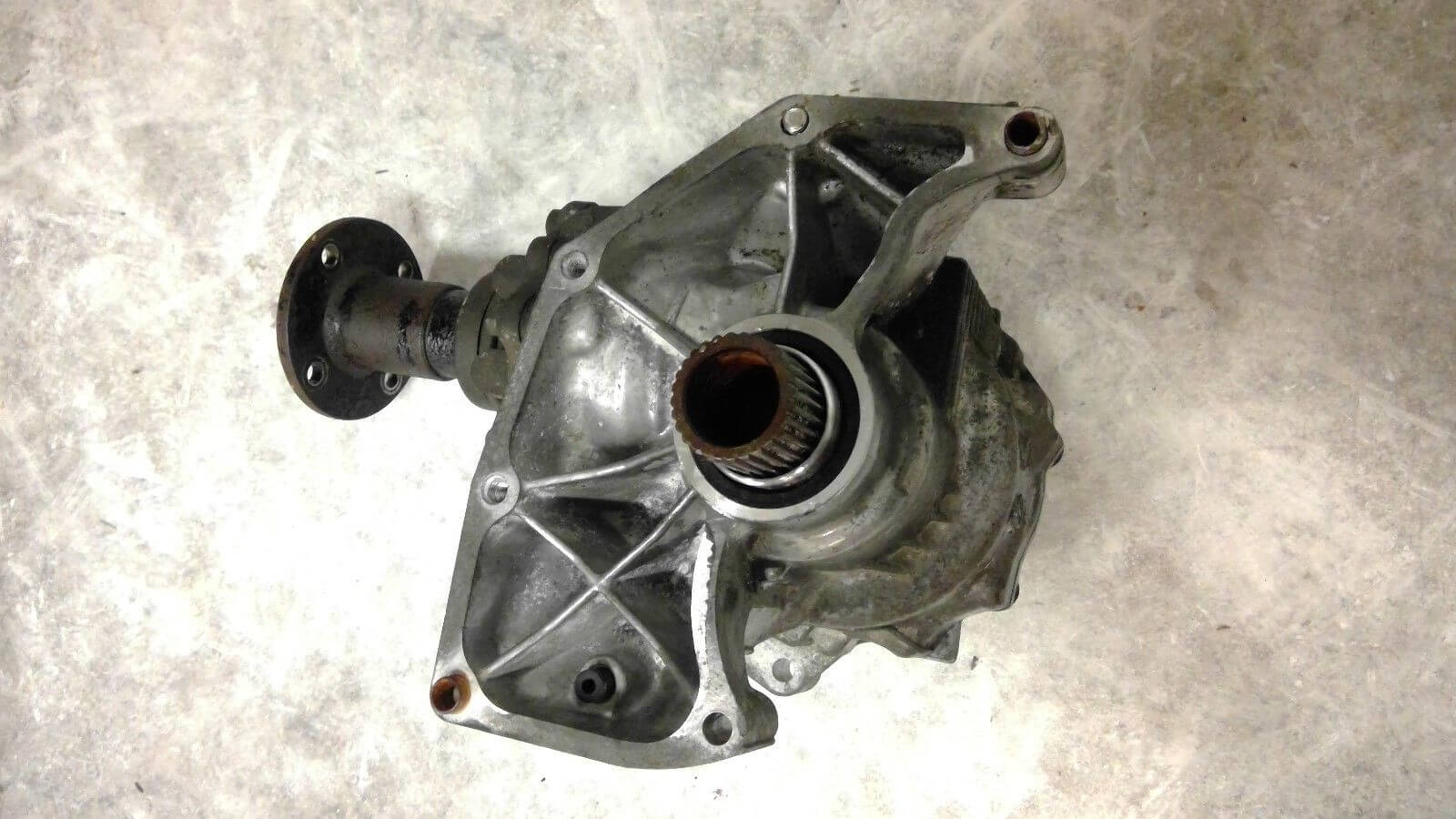 Used OEM 2005-2007 Nissan Murano Transfer Case Front Differential Assembly OEM