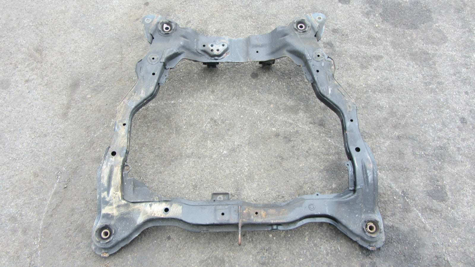 Used OEM 1999-2001 Hyundai Tiburon Elantra Front Subframe Engine Cradle OEM