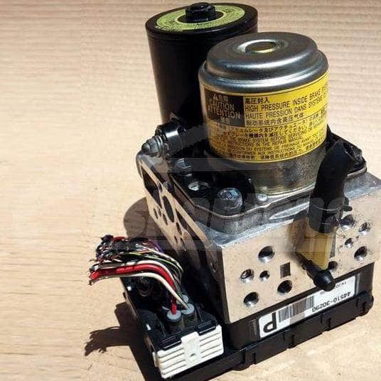 Used OEM 2007-2011 Toyota Camry Hybrid ABS Brake Pump Actuator OEM