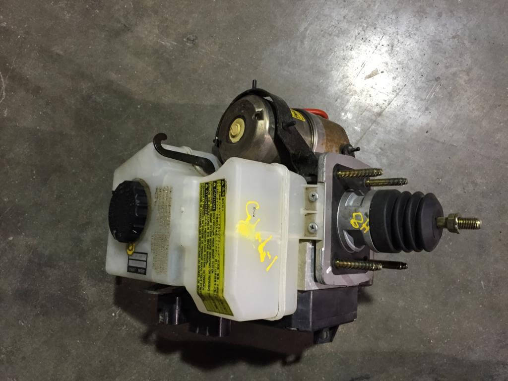 Used OEM 2005-2009 Lexus GX470 ABS Brake Pump Actuator Master Cylinder Assembly OEM