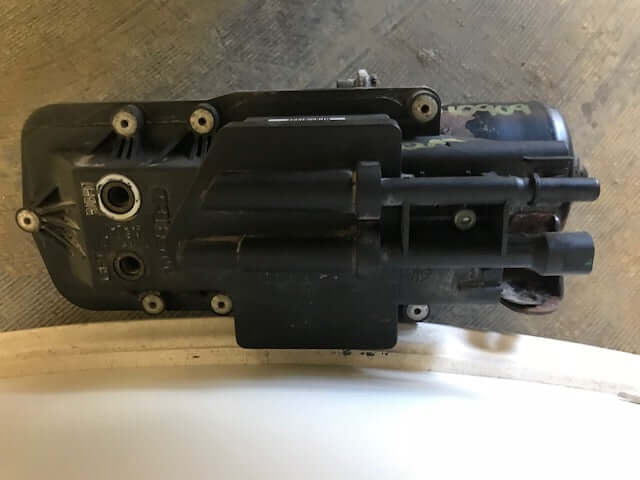 Used OEM 2002-2006 Chevrolet Trailblazer EXT GMC Envoy XL Air Ride Suspension Compressor Pump OEM